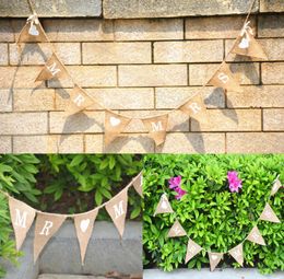 Wedding Sign Pography Props Wedding Decor Personalised Mr Mrs Decoration for Party Triangle Flag Wedding Supplies8041394