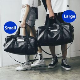 2021 New Leather Men Travel Bags Carry on Luggage Bags Women Duffel Totes Handbag Black Travel Tote Large Weekend Bag 2 Size2187