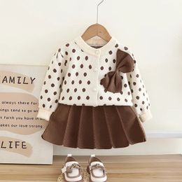 Girls Designed 2Pcs Winter Knitted Sets Kids Autumn Cardigan and Skirt Birthday Uniform for 18Years Childrens Outfit Suit y240307