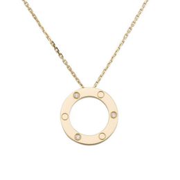 Designer Love Circle Pendant Necklace Fashion Letter Necklaces for Men and Women Valentine's Day Gift 18k Gold Plated Luxury 266W