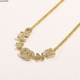 Pendant Necklaces Luxury Designer Stainless Steel Classic Simple Geometric Letter Crystal Rhinestone Chain Women Wedding Jewellery Accessories Djej