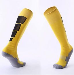 Men Socks Sport soccer jersey Cotton Socks Male Spring Summer Running Cool Soild Mesh Socks one size sock9931740