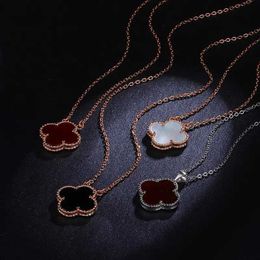 V Necklace Fanjia Four Leaf Grass Necklace Womens Thick 18k Rose Gold Plated Single Flower Double sided Pendant Red Agate White Fritillaria Clavicle Chain
