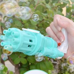 Kids Automatic Gatling Bubble Guns Toy 8 Holes Electric Soap Water Bubble Machine For Outdoor Summer Children Boy Girls Bath Toy 240228