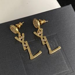 Women Earrings Designer Letters Earings Gold With Diamonds New Luxurys Jewellery Womens Ear Studs S Earring For Party Wedding Nice D233L