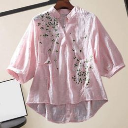 Women's Blouses 3/4 Sleeve Loose Tops Vintage-inspired Embroidered Floral Shirts For Women Stand Collar V-neck Fit