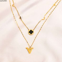 Classical Women Luxury Designer Necklace Choker Pendant Chain 18k Gold Plated Stainless Steel Letter Necklaces Wedding Jewelry Accessories 2colors Nw0c