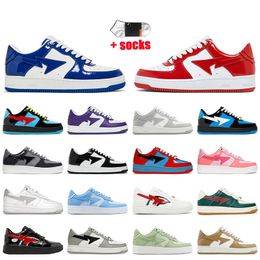 Top Fashion Patent Leather BapeShoes Designer Casual Shoes Women Mens Flat Trainers Red Blue Grey Purple Colour Pink White Black Panda Low Platform Sneakers Size 36-47
