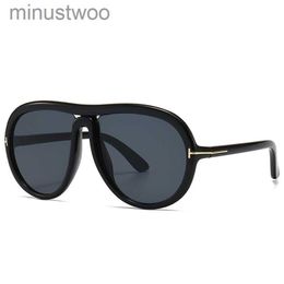 Sunglasses Frame Tom-fords with Fashionable Uvshaped Glasses for Transparent Men and Resistant Women S85L