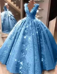 Blue Ball Gown 2022 Quinceanera Dresses V Neck Appliques Lace Prom Party Gowns for Girls 15 Years Corset Back4245079