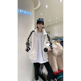 Wool For Lamb Advanced Women's Leisure 2023 Autumn/Winter New Baseball Suit With Sheep Cut Fleece And Fur Integrated Coat 5376