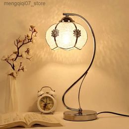 Lamps Shades Table Bedroom European-Style Eye-Protection Reading Plug-in Led Desk Home Smart Bedside Lamp L240311