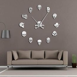 Different Skull Heads DIY Horror Wall Art Giant Wall Clock Big Needle Frameless Zombie Heads Large Wall Watch Halloween Decor 2011275T