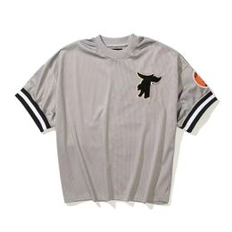 Stagione 5 Hip Hop Mens T Shirt ESS Oversize Ricamo Manica corta Vestibilità ampia Fog Mesh Bibo Style Baseball Varsity Youth Streetwear Sport Tops