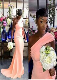 2023 Peach Sexy Mermaid Bridesmaid Dresses for African Black Girl One Shoulder Long Satin Wedding Party Dress Women Formal Prom Go5420476