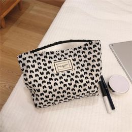 Cosmetic Bags Simple Fresh Heart-shaped Bag Storage Case Travel Makeup Organiser Phone Pouch