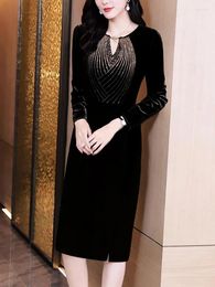 Casual Dresses 2024 Black Velvet Sequins V-Neck Long Dress Women Luxury Elegant Dance Party Autumn Winter Korean Vintage Evening