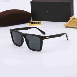 Outdoor Sunglasses Retro Large Frame Plate Tom Black Glasses for Men and Women Essential Drivers 1682 8C9W