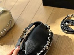 designerbags0501 luxury The New cowhide small bag fashion bag casual bag versatile size 18 * 10CM Connexion a letter logo diamond pattern chain and leather strap