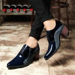 Dress Shoes Low Heeled Oxforde Brand Trainer Men Mens Formal Sneakers Sport Super Sale High-quality Vietnam Tenks