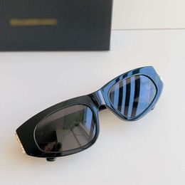 New BB family Bai Jingting same sunscreen cat eye sunglasses legs double B letters UV protection 0095s