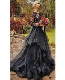 Modest Black Gothic Two Pieces Wedding Dresses Jewel Neck Illusion Top Full Sleeve Chapel Wedding Gowns Tiered Ruffles Country Bri5469027