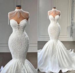 Abiti da sposa eleganti a sirena in pizzo con scollo a cuore ricamati in rilievo con strascico abiti da sposa arabi BC12581