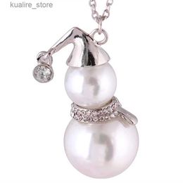 Pendant Necklaces Micro Inset Crystal Zircon Pearl Snowman Pendant Necklace Autumn Winter Long Sweater Chain Christmas Gift for Women Jewelry L240311