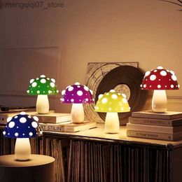 Lamps Shades Ins Decorative Small Mushroom Table Lamp Bedroom Bedside Study Dormitory Atmosphere Desk Light USB Rechargeable Night Light Gift L240311