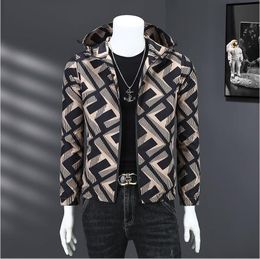 24SS 패션 남성 디자이너 재킷 코트 캡 겨울 가을 고품질 재킷 슬림 스타일리스트 남성 겉옷 지퍼 후드
