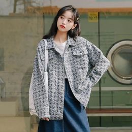Korean Fashion Jacket Women Loose Longsleeved Lapel Plaid Woven Tweed Coat Pocket Decoration Street Trend Y2K 240226