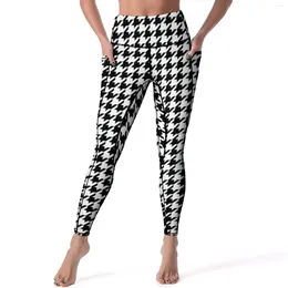 Women's Leggings Retro Houndstooth Yoga Pants Sexy Abstract Chequered Pattern Push Up Fitness Leggins Lady Stretch Sports Tights