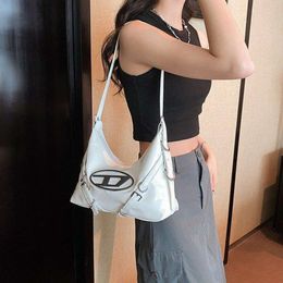 Manufacturers Handbag Wholesale and Retail Internet Celebrity Popular Fashion Shoulder 2024 New Niche Texture Chain Summer Commuting Womens Bag