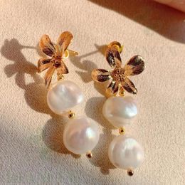 Dangle Earrings White Baroque Pearl Earring 18k Flower Ear Drop Hook Children Beaded Gemstone Party Chandelier Men Formal Wedding