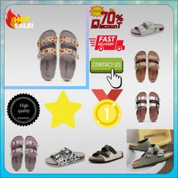 Designer Casual Slides Slippers Men Woman anti slip wear resistant Light wei1ght breathable super soft soles sandals Flat S1ummer Beach GAI