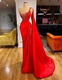 Elegant One Shoulder Red Prom Dresses Pearls Beaded Sexy high Side Split Long Evening Gowns Plus Size Mermaid Pageant Dress3801414