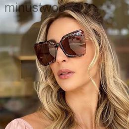 Sunglasses Fashion Black Cat Eye Women Square Tom Shades Men Vintage Brand Design Oversized t Sun Glasses Oculos De Solsunglasses 2CMO