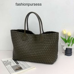 Shopping Classic Cabat Totes Lady Bag Botegas Capacity Bags Venata 2024 New Double Sided Woven Large Tote Womens Leather One Shoulder Handbag Basket FXM4