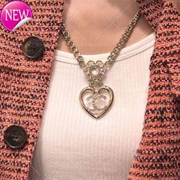 DFDF 2023 Autumn/Winter Latest Brass Hollow Peach Heart Inlaid Water Diamond Super Beautiful Necklace Luxury Light Love Neckchain