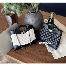 Shop Handbag Promotion Womens Bag New Lingge Underarm Luxury and Versatile One Shoulder Crossbody Oil Wax Skin Small Fragrance