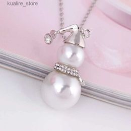 Pendant Necklaces Micro Inset Crystal Zircon Pearl Snowman Pendant Necklace Autumn Winter Long Sweater Chain Christmas Gift for Women Jewellery L240315