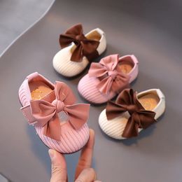 2024 Spring Autumn Girls Princess Shoes Kids Fashion Bowknot Flats Baby Soft Sole First Walking Shoes Toddler Knit Loafers 240229