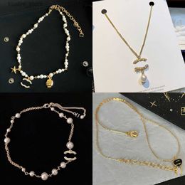 Pendant Necklaces Womens Designer Necklace Jewellery Fashion for Men Women Trendy Personality Clavicle Gold Silver Chain Crystal Rhinestone Pearl Wedding Gift