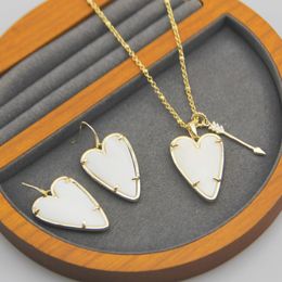 Pendant Earrings Set Necklaces Necklace White Shell Heart Real 18K Gold Plated Dangles Glitter Jewelries Letter Gift With free dust bag