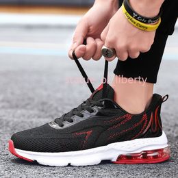 2021 Running Shoes Men Mesh Breathable Outdoor Sports Shoes Adult Jogging Sneakers Super Light Weight hombres zapatillas v78