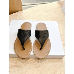 Designer Slippers Slides Classic Slippers Beach Summer Lazy Fashion Flat Sandal Luxury Summer Lady Leather Flip Flops Men Women 35-42