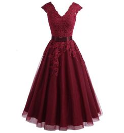 2019 Cheapest Tea Length Burgundy bridesmaid Dress Short V Neck Lace Homecoming Dress With cap Sleeves Plus Graduation Dresses par5658731