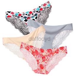 Panties Women's 3pcs/lot Sexy Panties Women Underwear Seamless Briefs Lace Lingerie Ice Silk Thong Womens Panties Clothes Underpants Intimates 211222 ldd240311