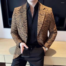 Men's Suits Korean Fashion Striped Blazers Men Slim Casual Business Suit Jackets High-quality Office Social Banquet Party Dress Coat 2024