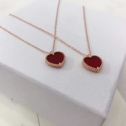 V Necklace Fanjia Little Red Heart Necklace Thick Gold Electroplated Rose Gold Lock Bone Chain Red Agate Heart shaped Pendant